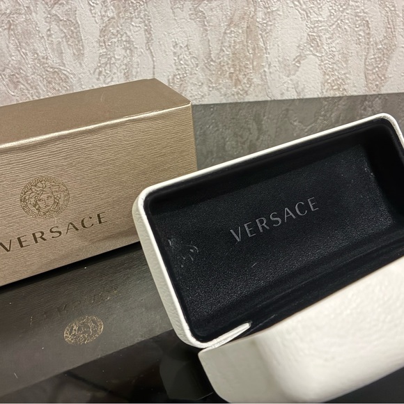 VERSACE empty Sunglasses Box, Case, Passport and Cleaning cloth - Picture 3 of 4